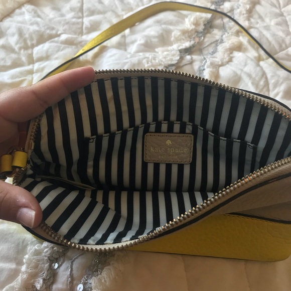 kate spade crossbody - Picture 2 of 2